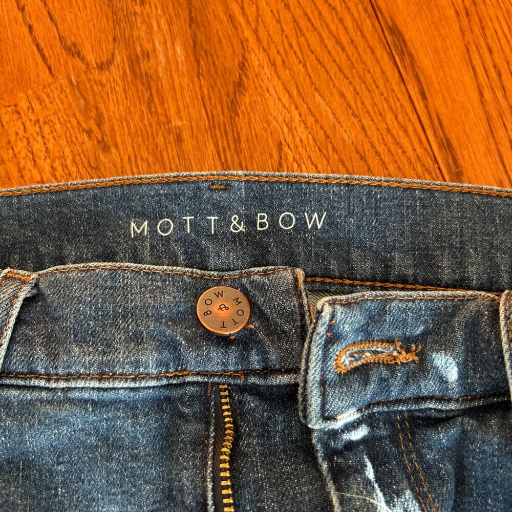 Mott And Bow Mom Jeans Women’s Sz 30X28 Dark Blue Denim Tapered Preppy Cotton